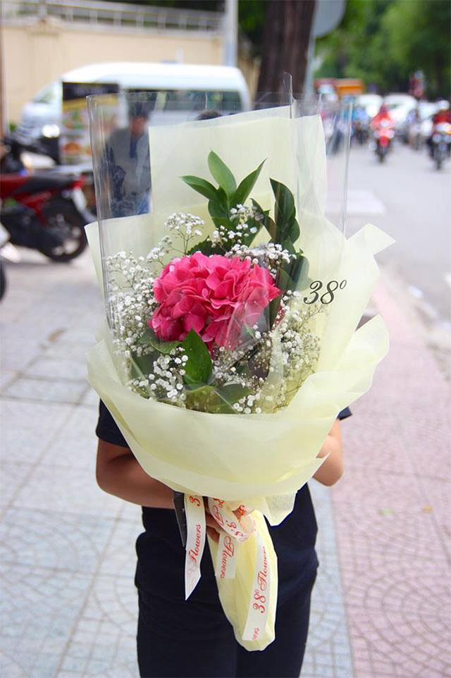 Bó hoa cẩm tú cầu - Ảnh 7