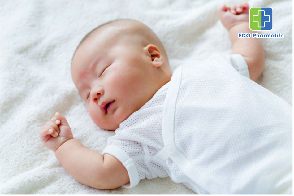 giúp trẻ 3 tháng tuổi phát triển tốt hơn chăm sóc giấc ngủ