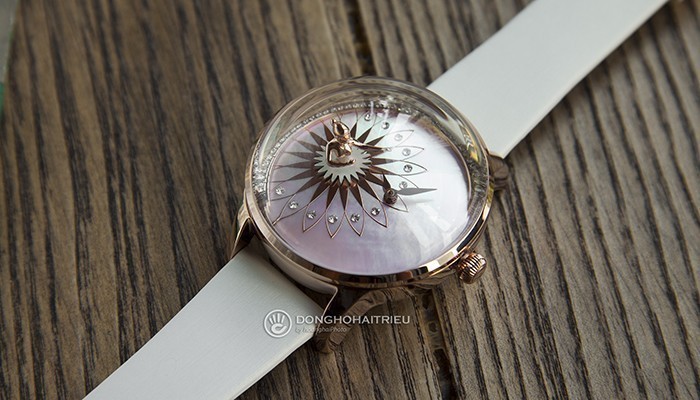 Một chiếc đồng hồ sẽ là món quà mang ý nghĩa vượt thời gian