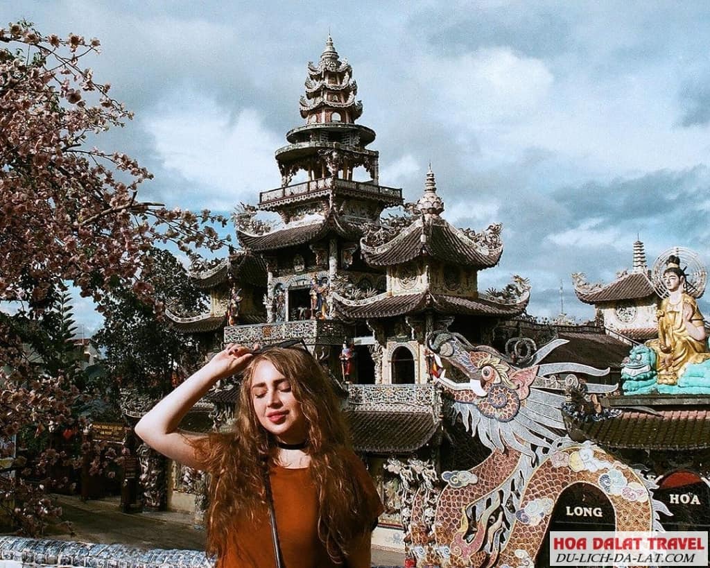 Hình ảnh chùa Linh Phước - du khách chụp