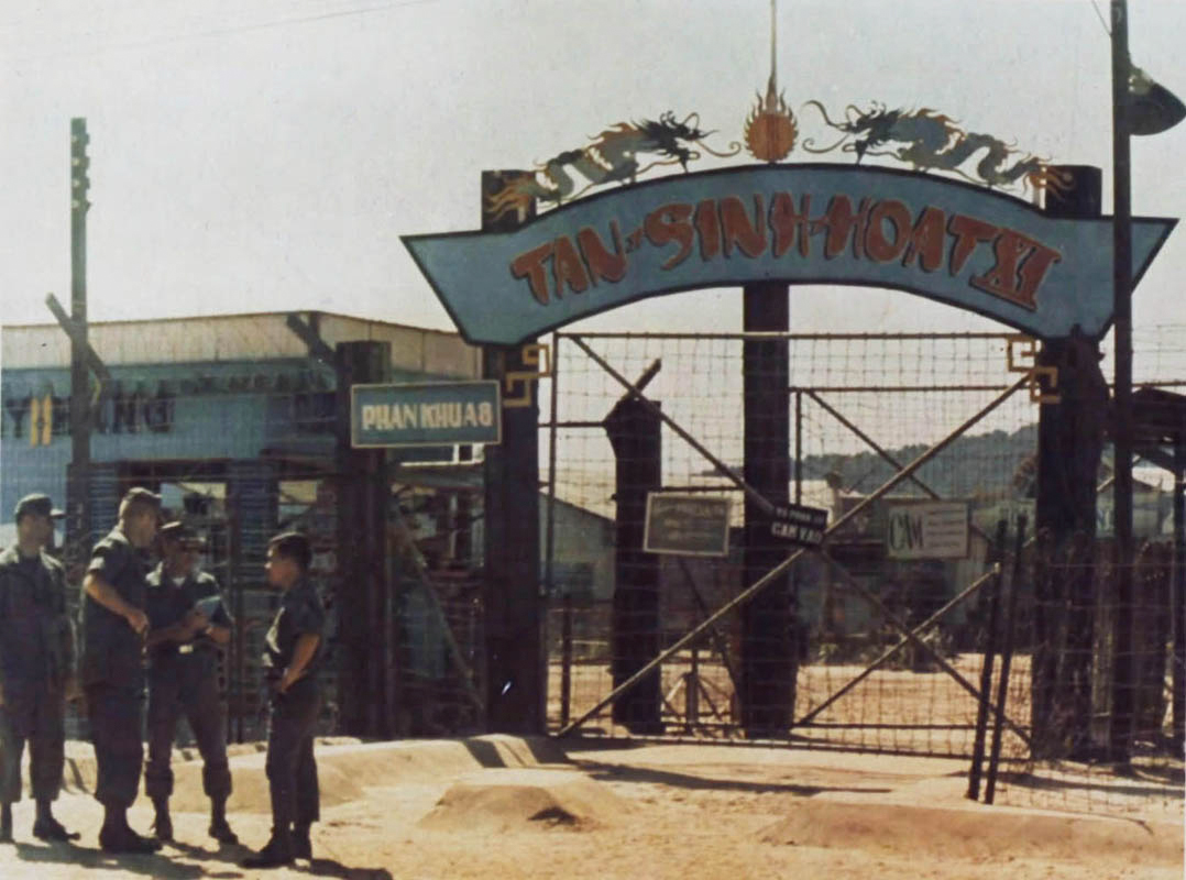 Trại Tân Sinh Hoạt 11 - Nơi giam giữ các tù binh cốt cán