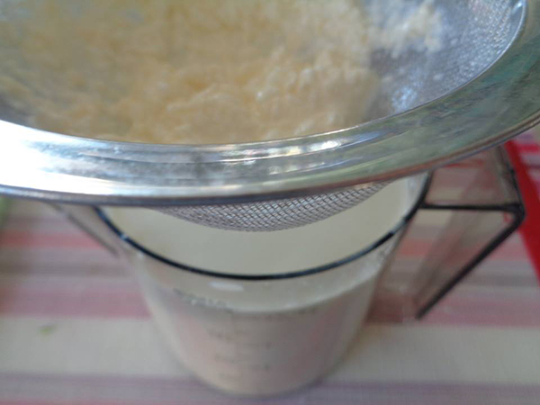 cách làm sữa chua túi cách làm sữa chua túi Cách làm sữa chua túi đơn giản tại nhà ngon, mịn không dăm đá cach lam sua chua tui 3