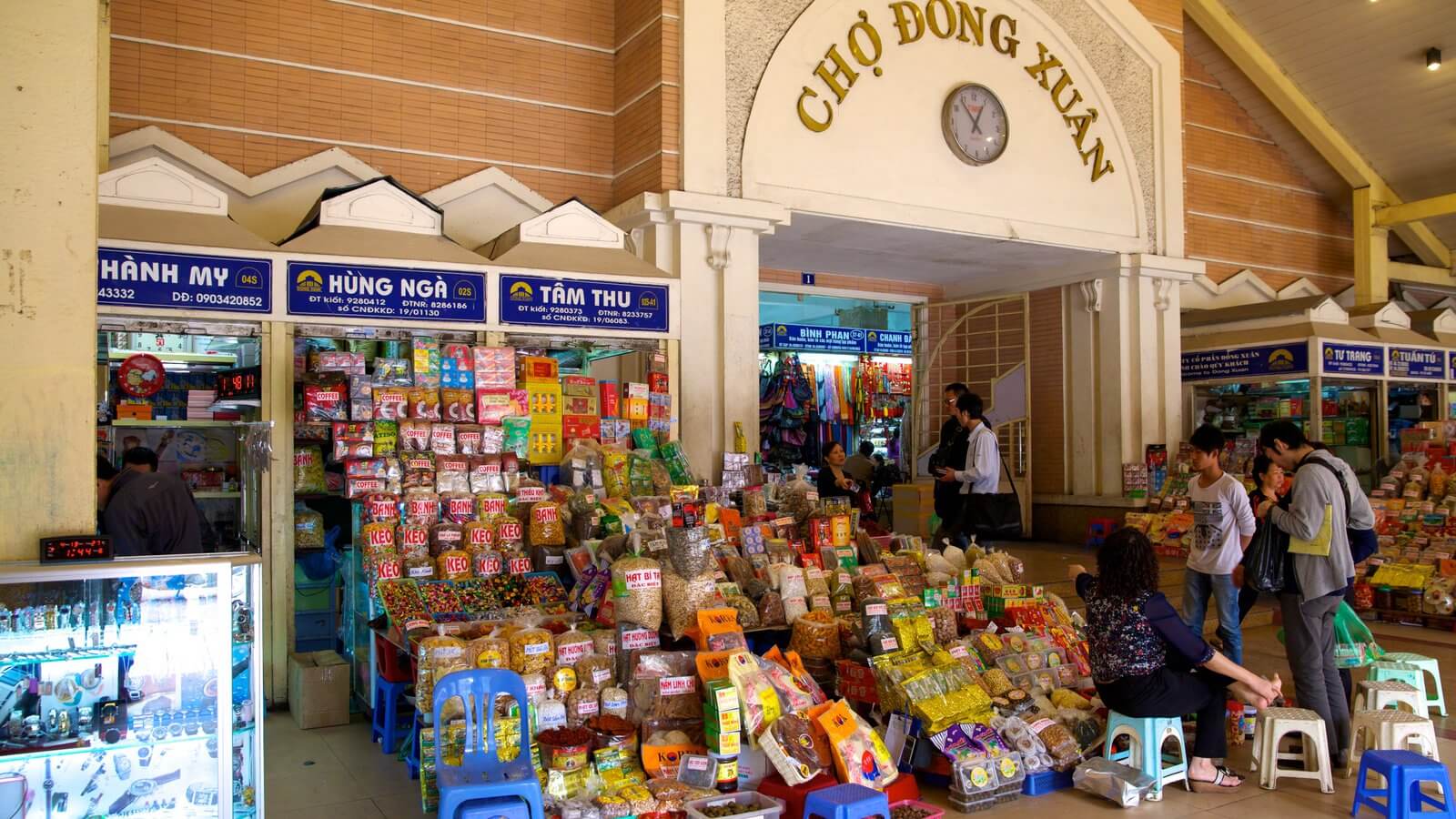Chợ Đồng Xuân địa điểm tham quan mua sắm ở Hà Nội (ảnh sưu tầm)