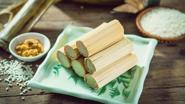 Cơm làm là món ăn truyền thống của người dân đồng bào dân tộc tại các vùng núi Việt Nam
