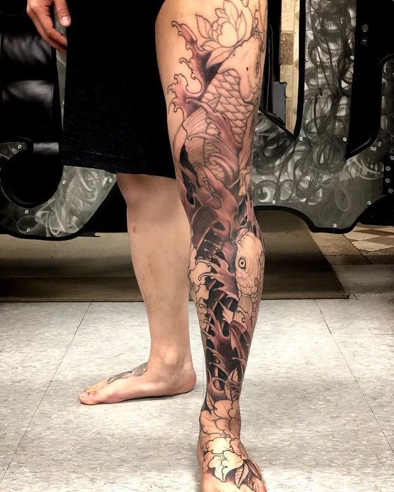 Hình ảnh xăm tattoo cá chép bít chân đẹp và ý nghĩa nhất