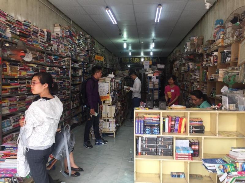 Sách cũ DKT - 1 Cửa hàng mua, bán sách và truyện cũ uy tín ở Hà Nội