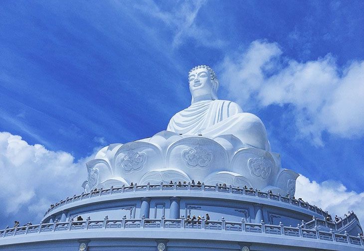 Tượng Phật ngồi cao nhất Đông Nam Á, cao 69m - Ảnh:ST