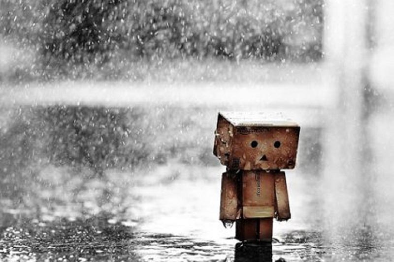 Hình ảnh mưa buồn tuyệt vọng trong cuộc sống