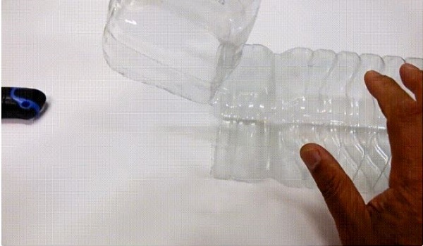 Cách làm bẫy chuột thông minh bằng chai nhựa, thùng sơn đơn giản - 1