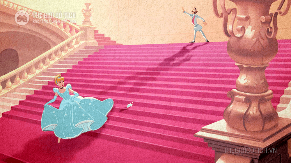 Cinderella chạy khỏi cung điện