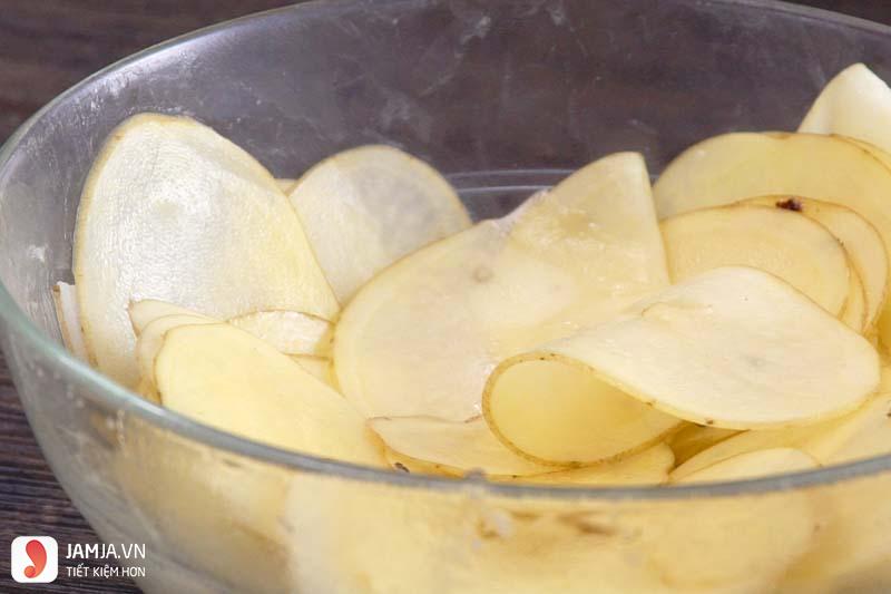 Cách làm khoai tây chiên lát mỏng -3